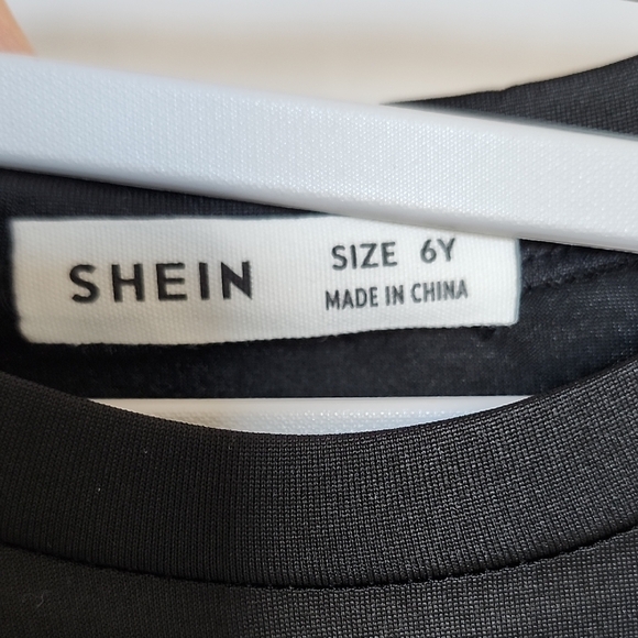 SHEIN Black and Multicolor Mermaid Kids Matching Set - Picture 2 of 7